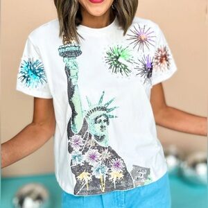 QUEEN OF SPARKLES White Statue of Liberty Fireworks Short Sleeve Tee